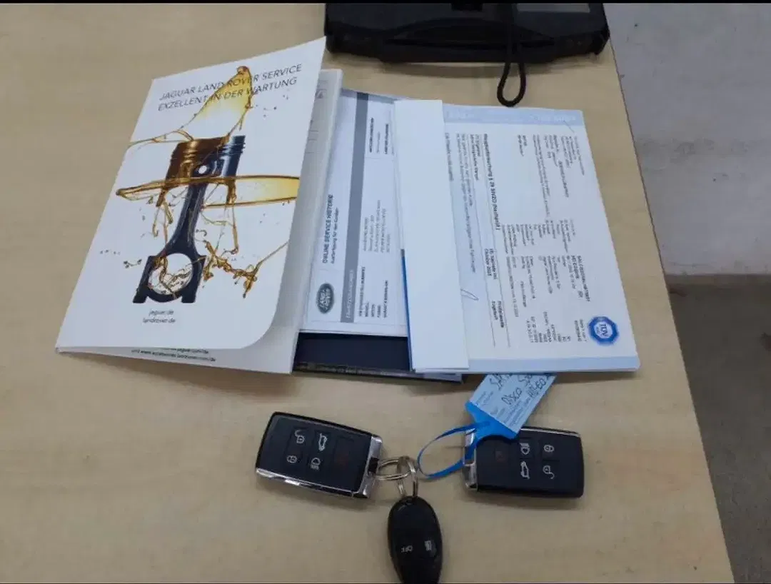 Land Rover Discovery Sport - Thumbnail 9