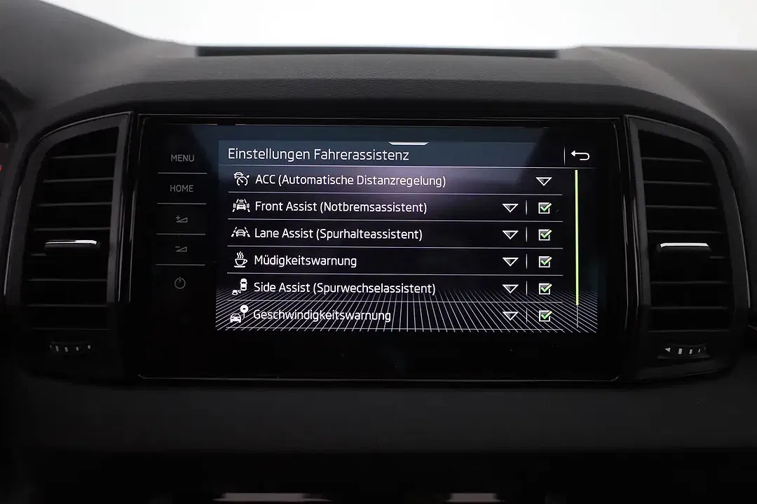 Skoda Karoq 1.5 TSI DSG Sportline - Thumbnail 13