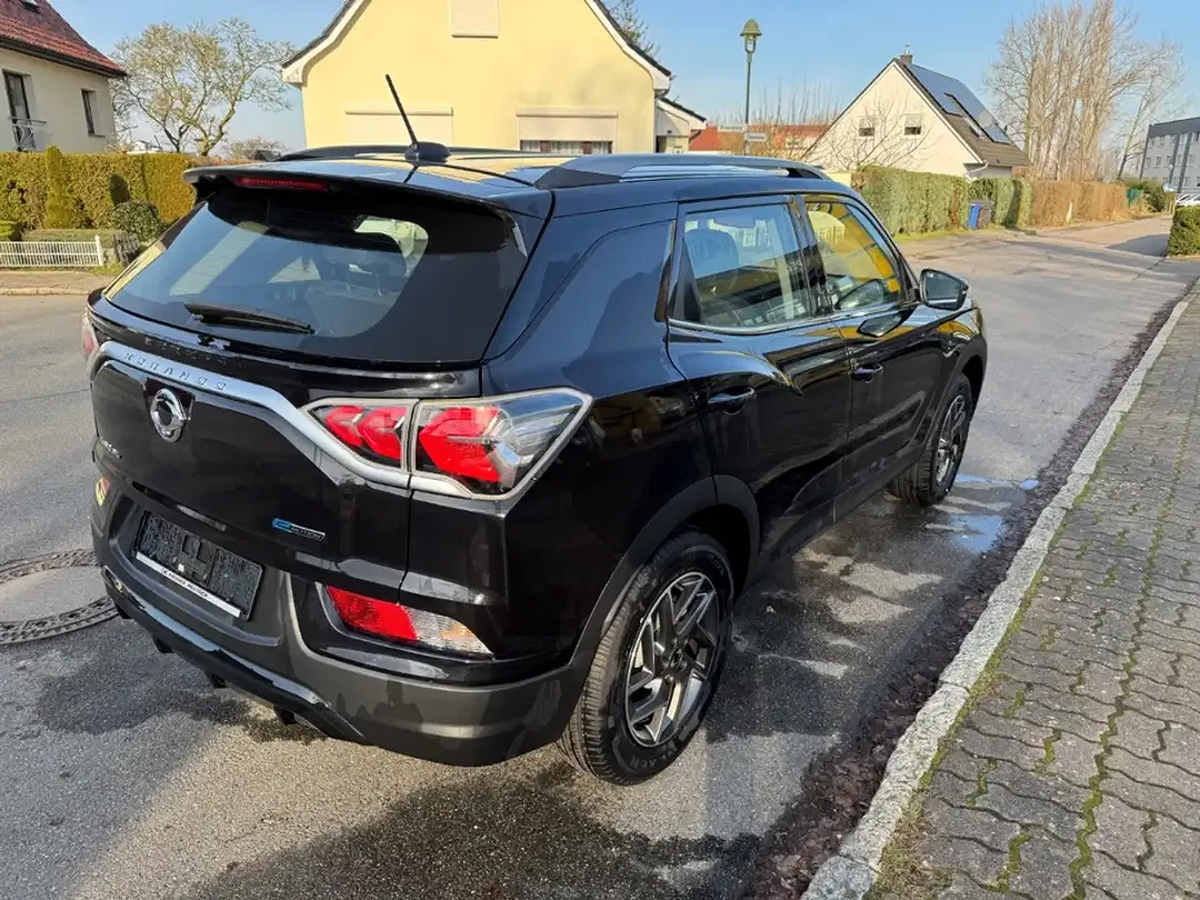 KGM Korando - Thumbnail 16