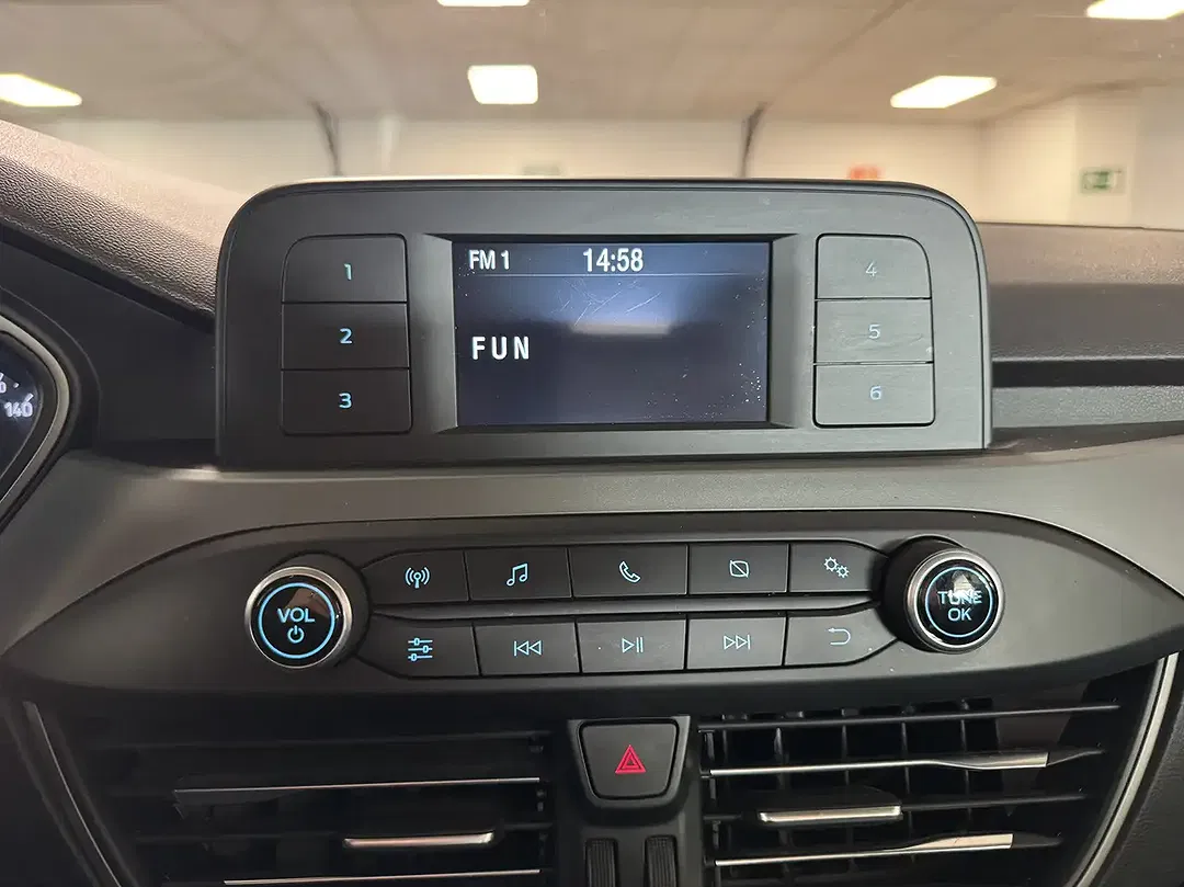 Ford Focus 1.0 EcoBoost - Thumbnail 10