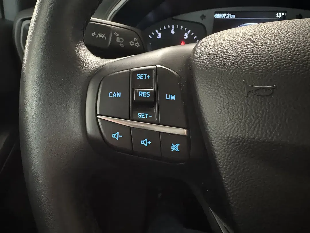 Ford Focus 1.0 EcoBoost - Thumbnail 12