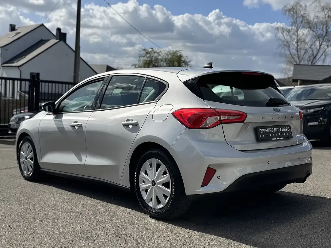 Ford Focus 1.0 EcoBoost - foto 2