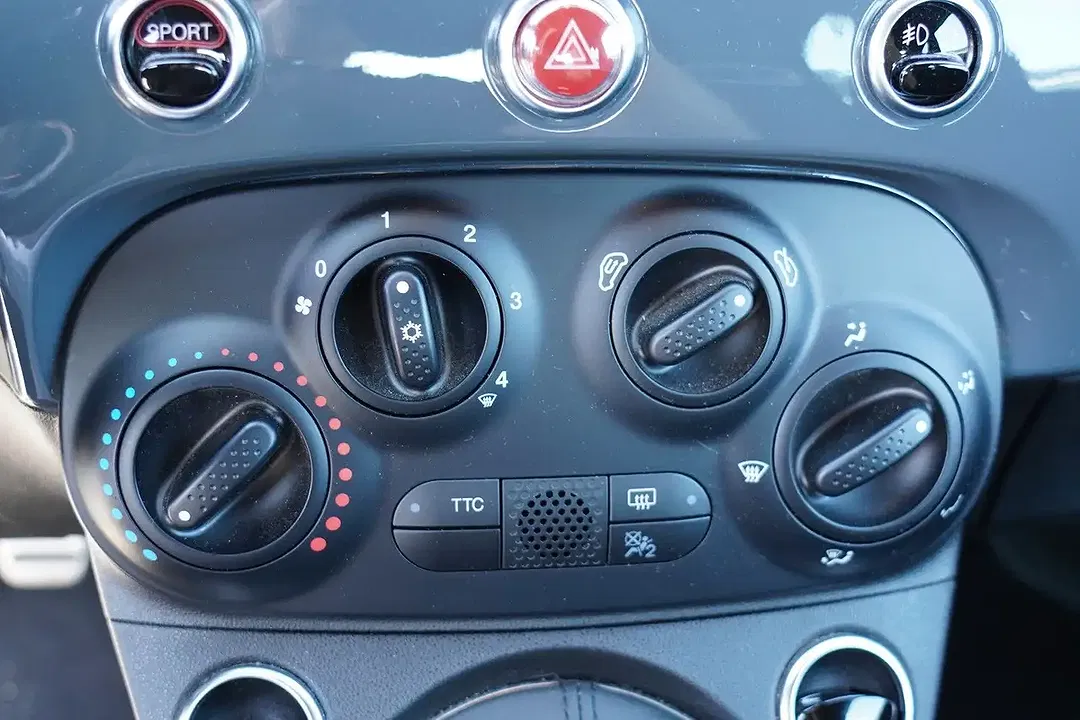 Abarth 595C - Thumbnail 11