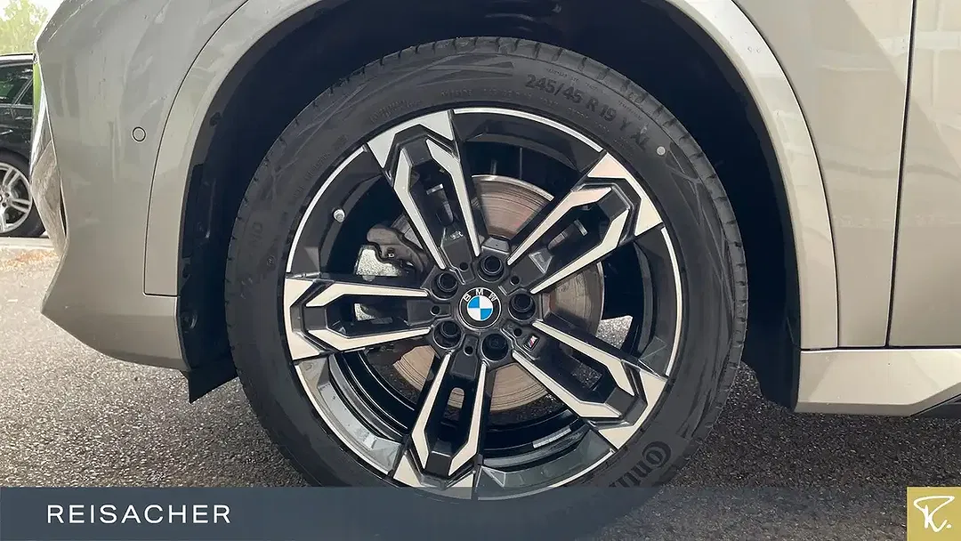 BMW X1 xDrive M Sport - Thumbnail 3