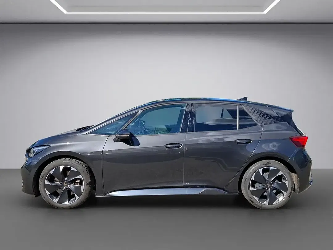 CUPRA Born - Thumbnail 2