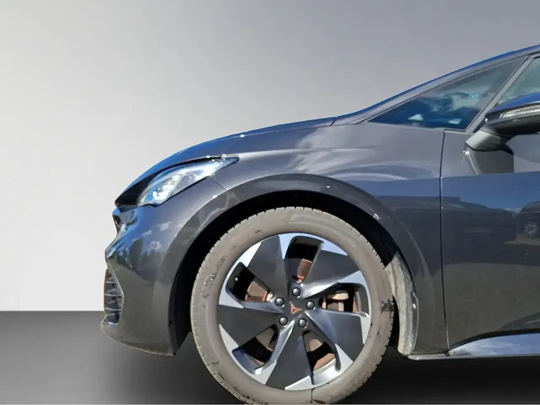 CUPRA Born - Thumbnail 9