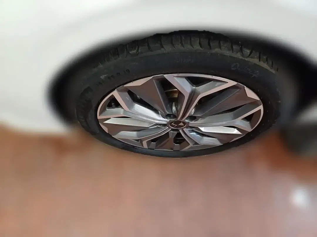 DS Automobiles DS 4 - Thumbnail 6