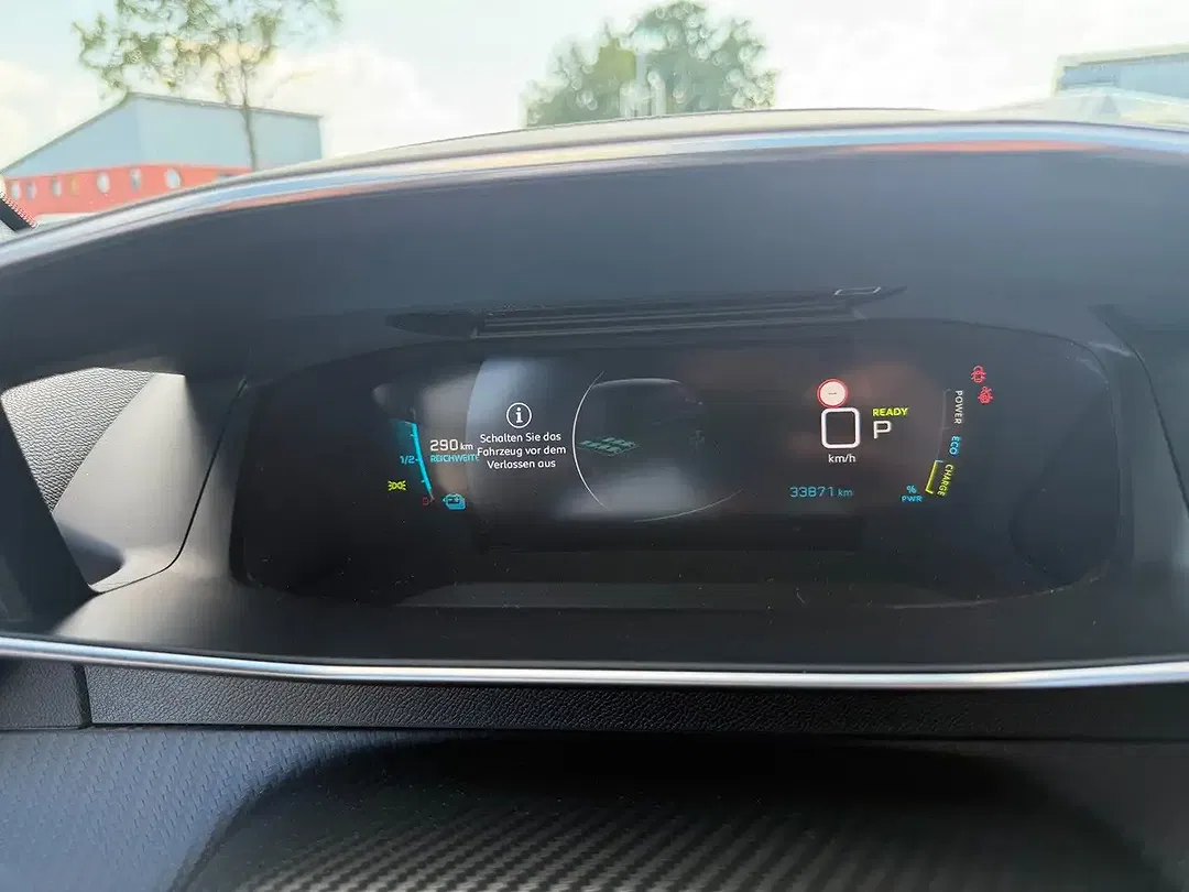 Peugeot 208 GT - Thumbnail 9