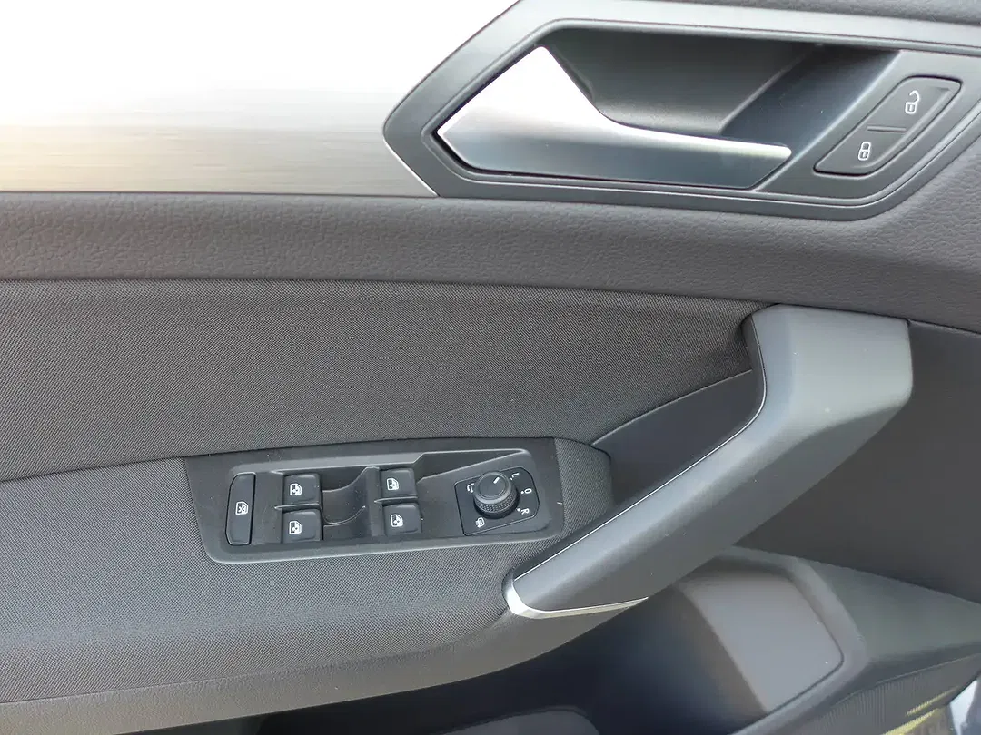 Volkswagen Touran 1.5 TSI DSG Comfortline - Thumbnail 4