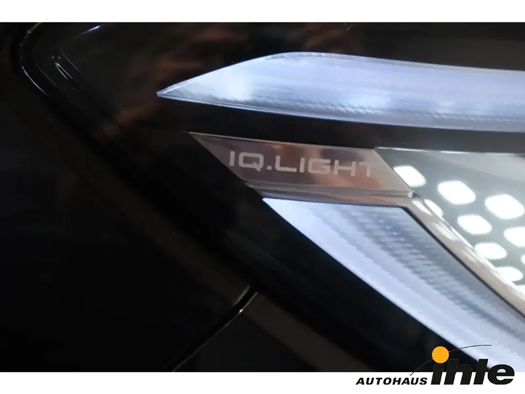 Volkswagen ID.4 EV Pro Performance - Thumbnail 14