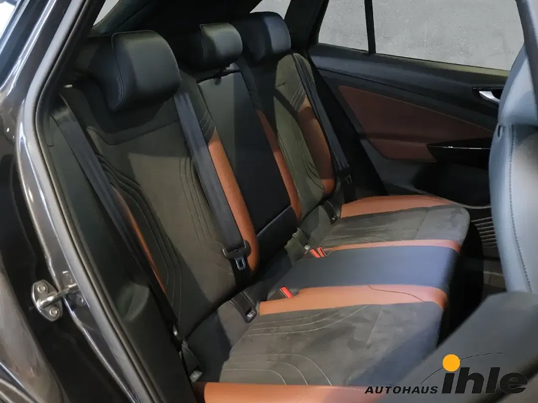 Volkswagen ID.4 EV Pro Performance - Thumbnail 7