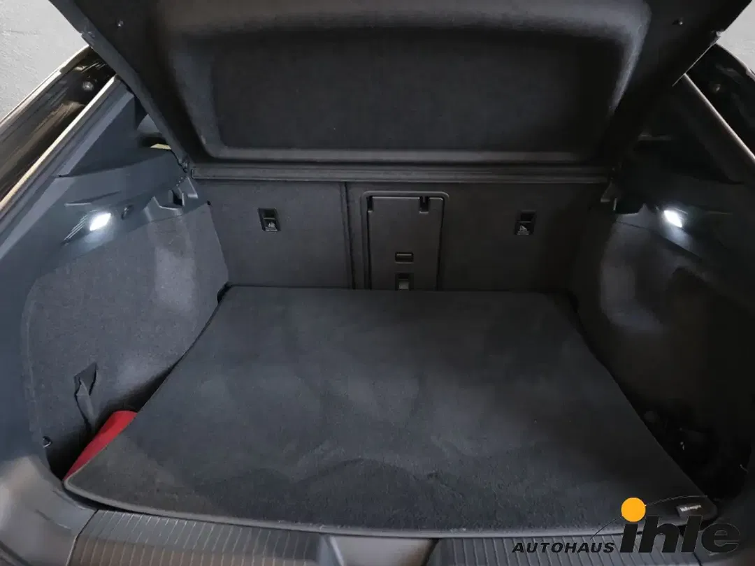Volkswagen ID.4 EV Pro Performance - Thumbnail 8