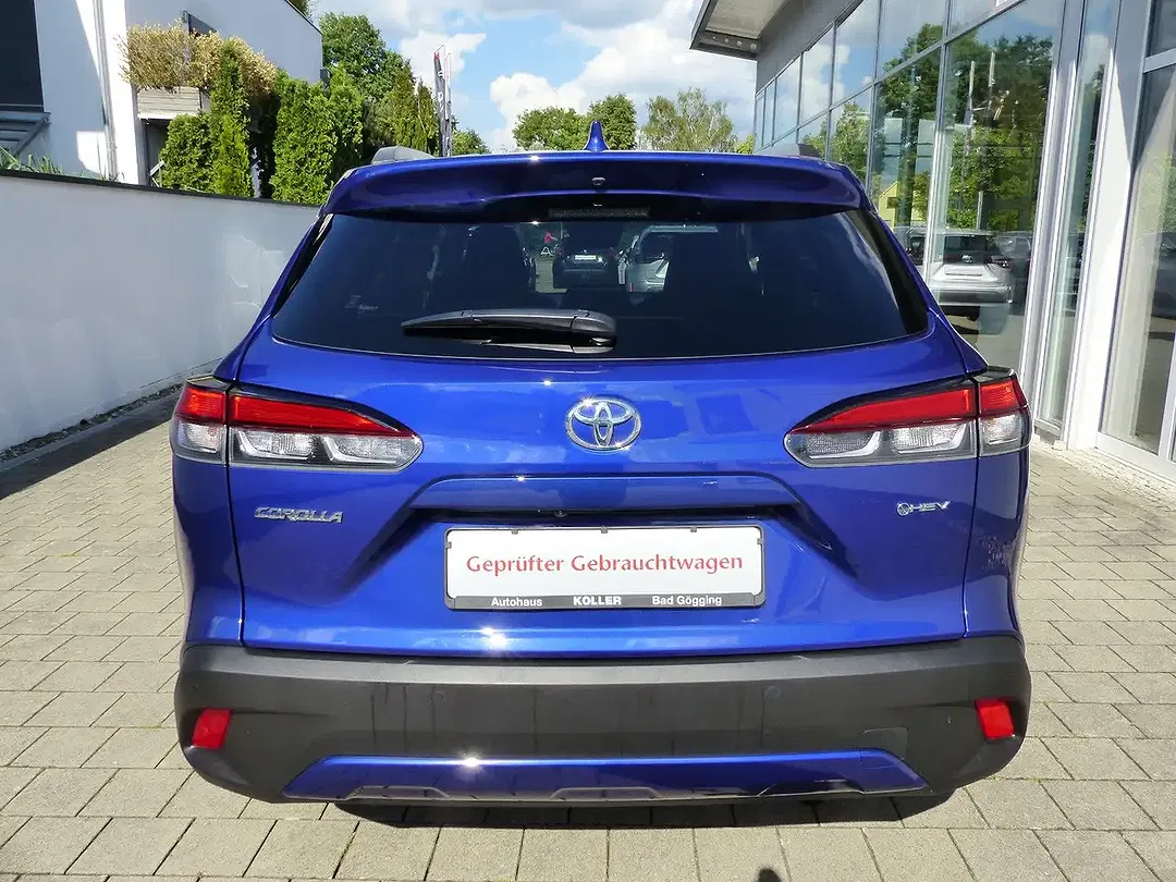 Toyota Corolla Cross Hybrid Business Edition - Thumbnail 4