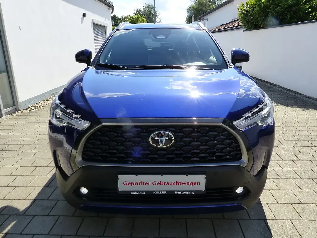 Toyota Corolla Cross Hybrid Business Edition - Thumbnail 5
