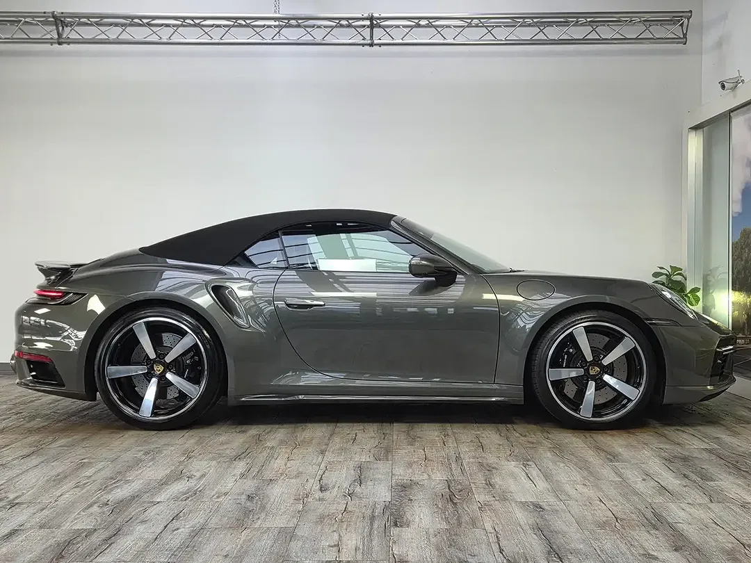 Porsche 992 Turbo Cabriolet - Thumbnail 10