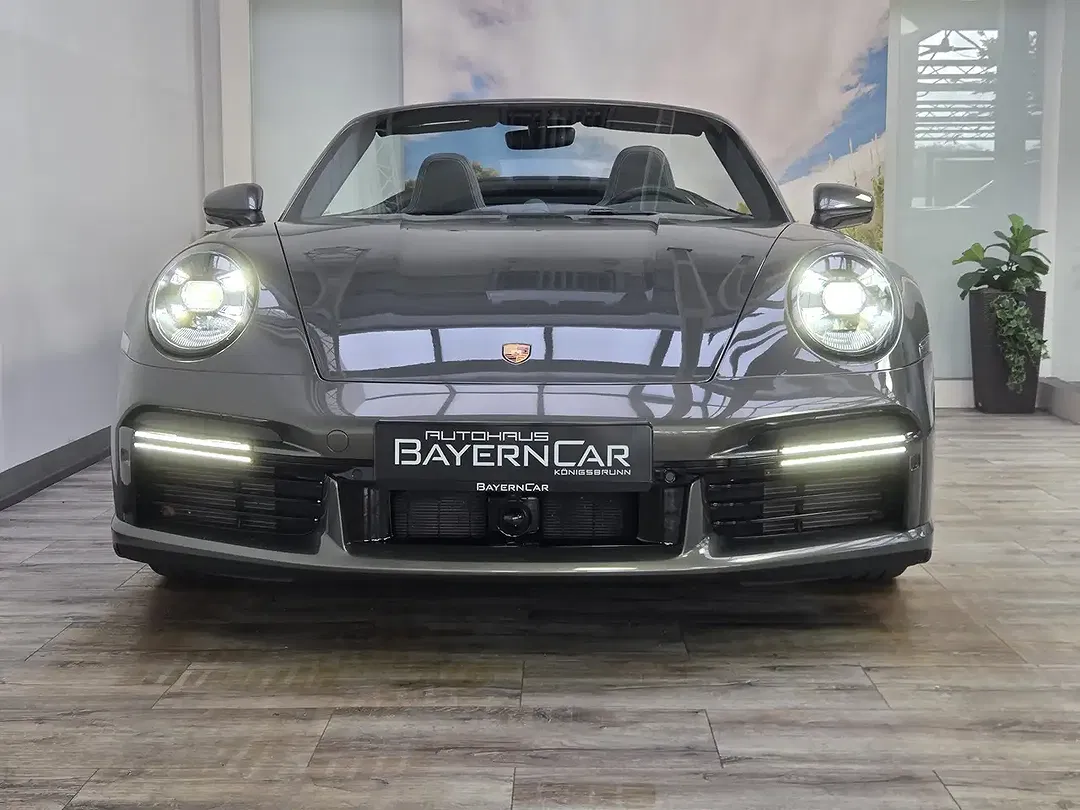 Porsche 992 Turbo Cabriolet - foto 2