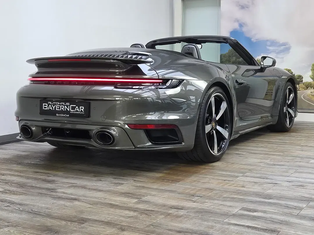 Porsche 992 Turbo Cabriolet - Thumbnail 6