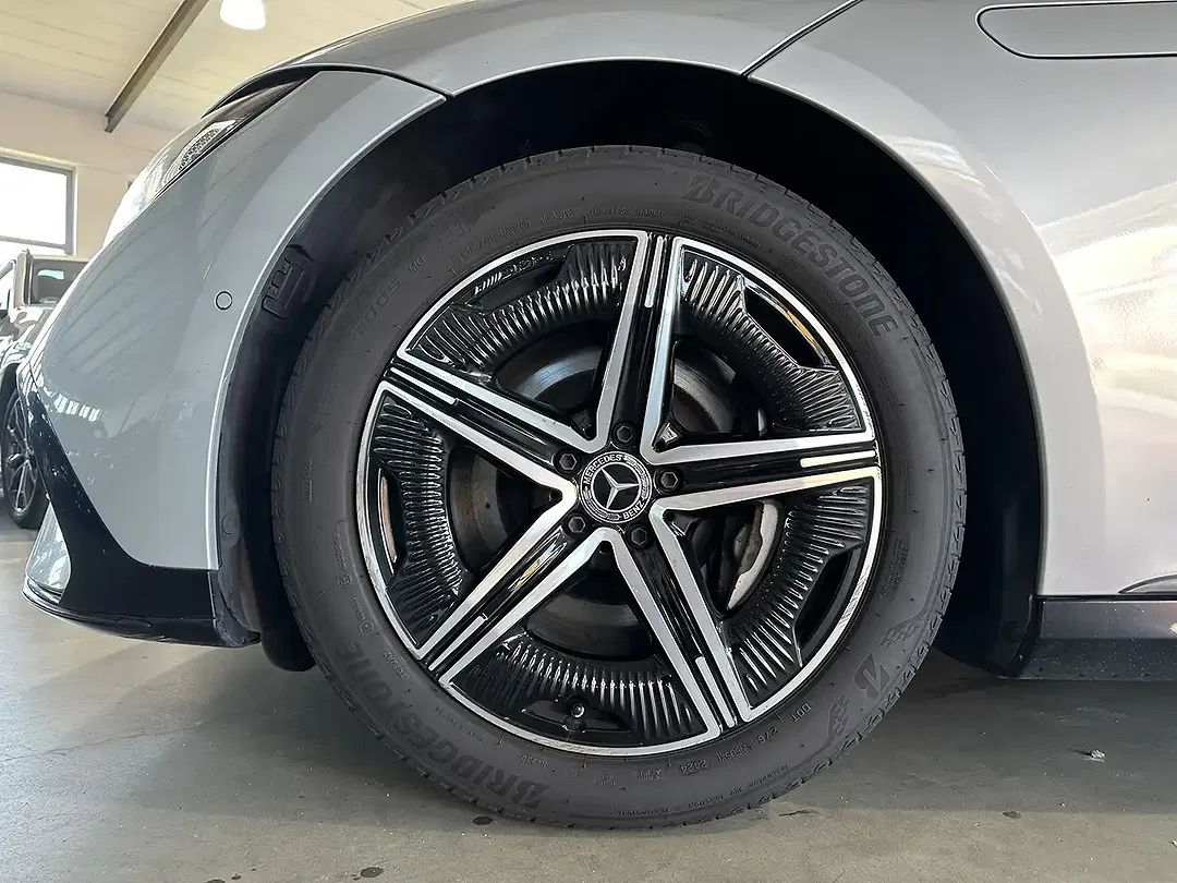 Mercedes-Benz EQE 350 AMG - Thumbnail 10