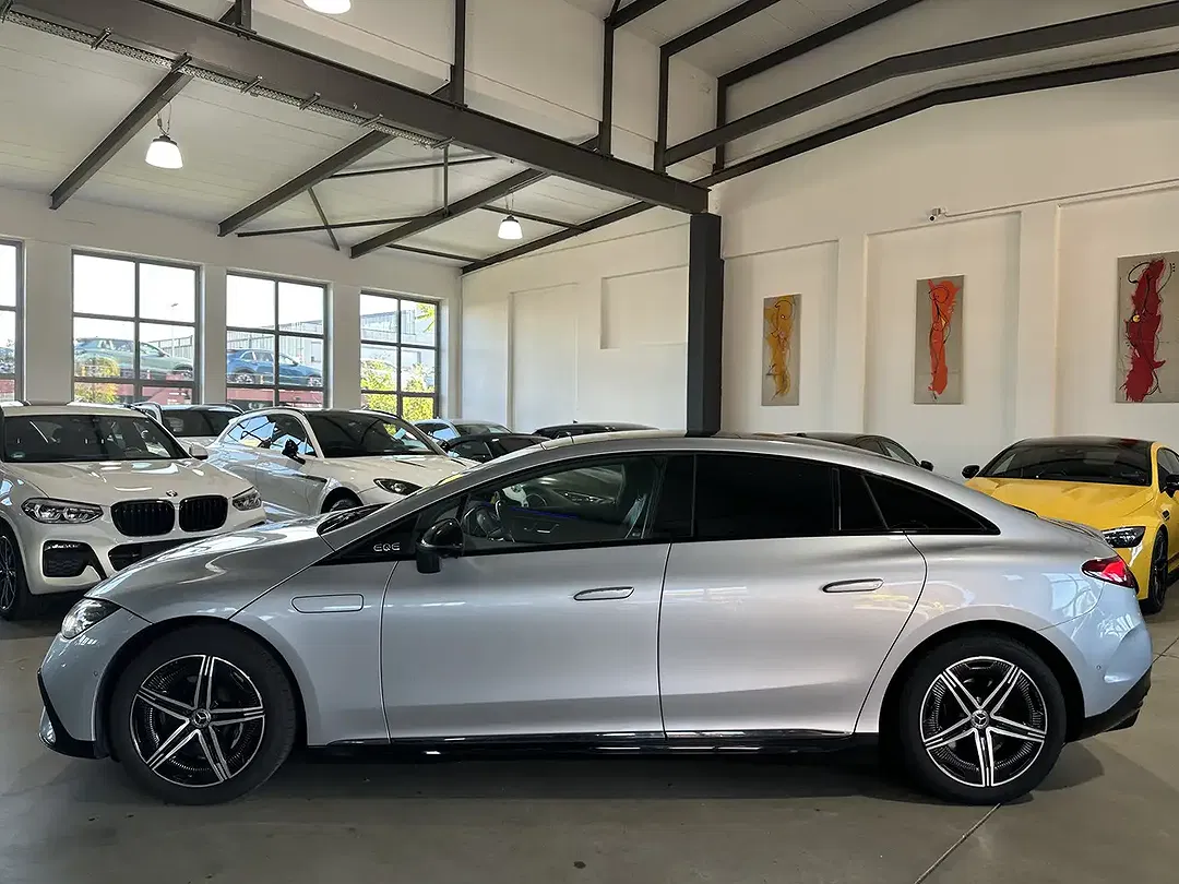 Mercedes-Benz EQE 350 AMG - Thumbnail 9