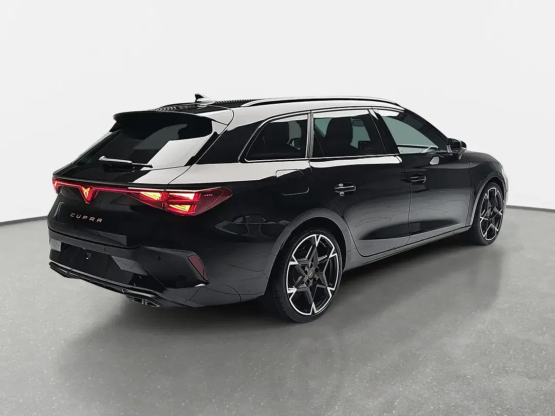 CUPRA Leon 1.5 eTSI DSG Sportstourer - Thumbnail 3