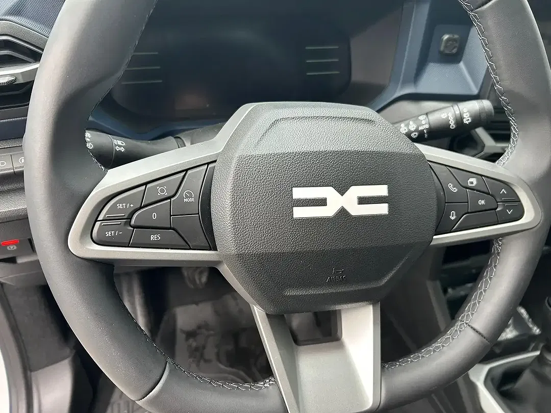 Dacia Duster TCe 4x4 Journey - Thumbnail 14