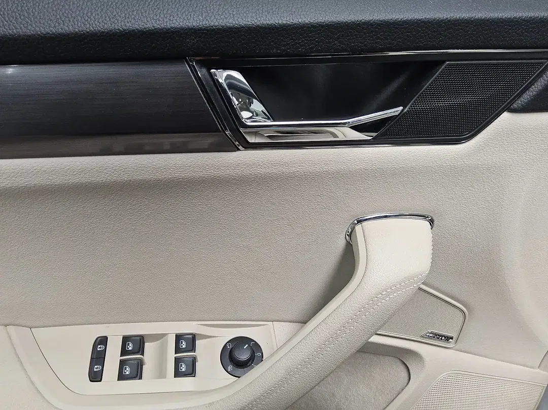 Skoda Superb 1.4 TSI iV Style - Thumbnail 10