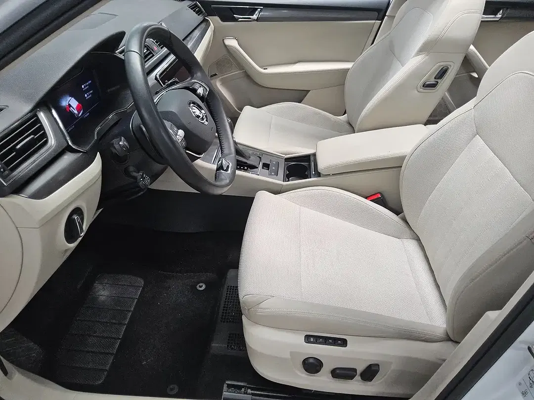 Skoda Superb 1.4 TSI iV Style - Thumbnail 9