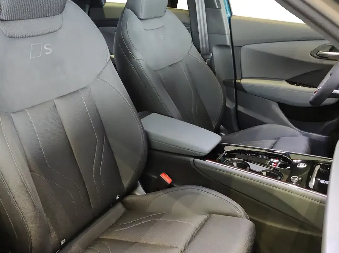Audi Q3 S tronic Sportback S line - Thumbnail 8