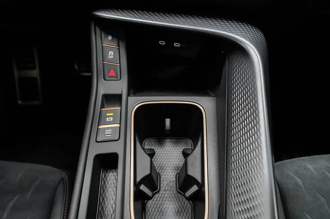 CUPRA Terramar 1.5 eTSI DSG - Thumbnail 13