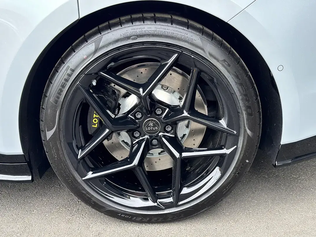 Lotus Emeya 600 GT SE - foto 15