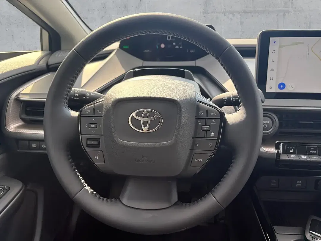 Toyota Prius Hybrid Executive - Thumbnail 10