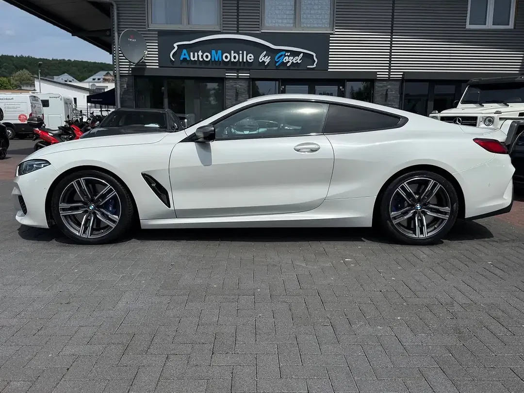 BMW M850 xDrive Coupe - foto 2