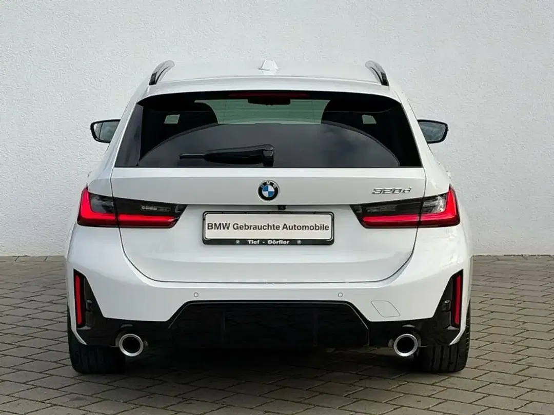 BMW 320 Touring M Sport - Thumbnail 4