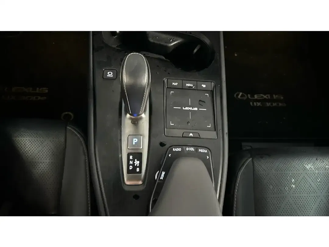 Lexus UX 300e Luxury - Thumbnail 12