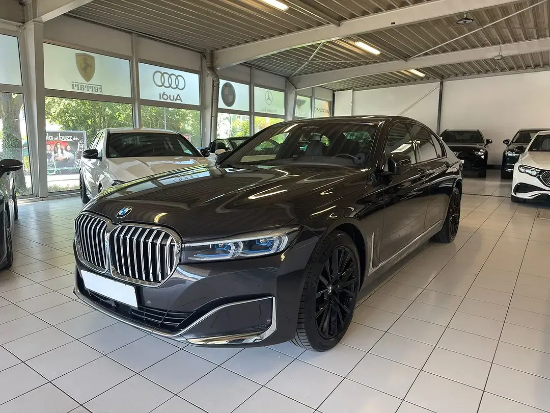 BMW 730 xDrive - foto 1