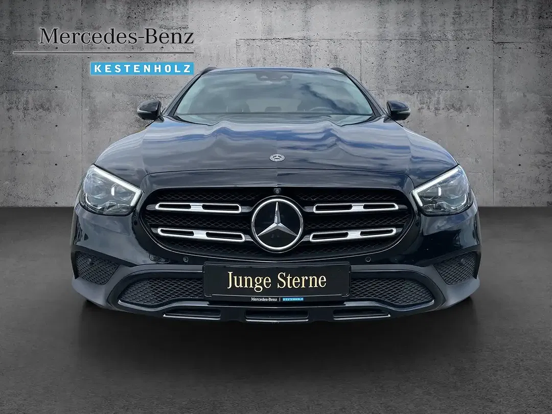 Mercedes-Benz E 220 4MATIC All-Terrain - Thumbnail 2