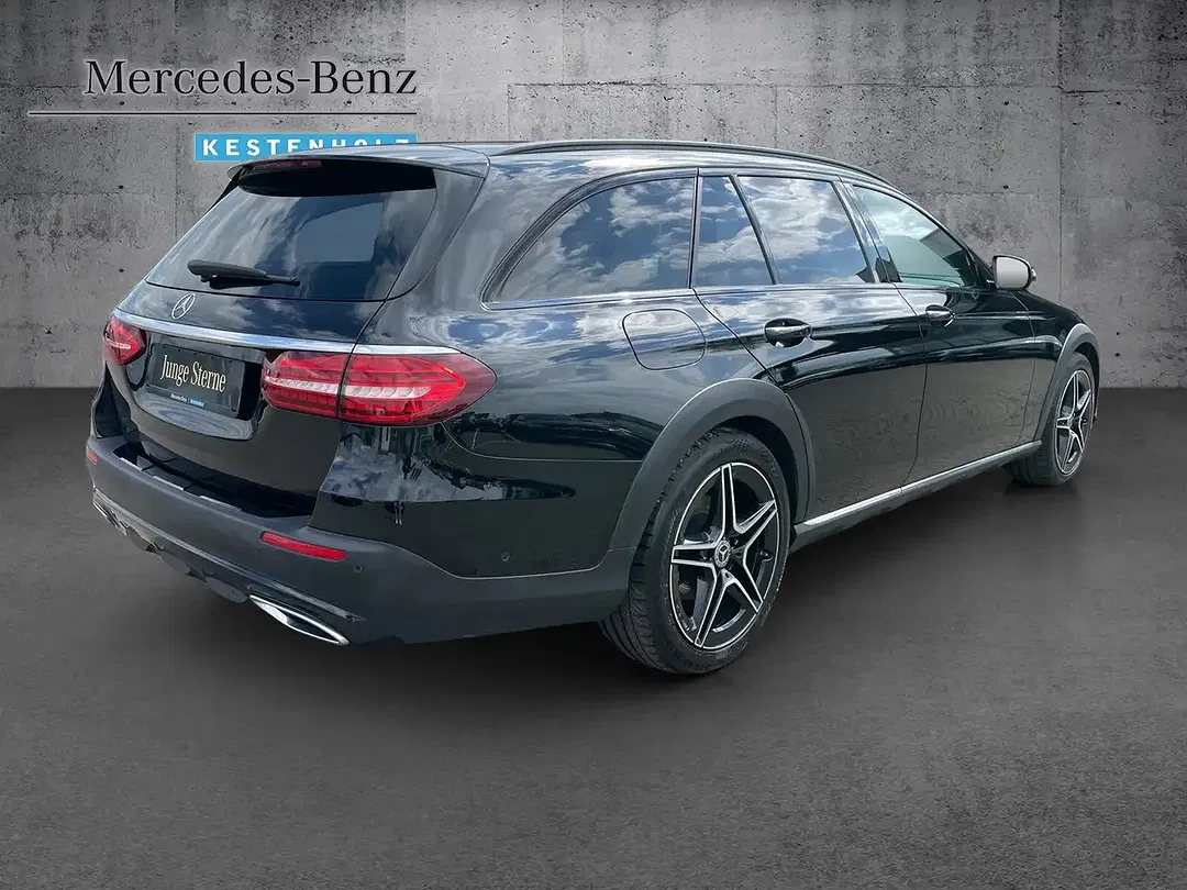 Mercedes-Benz E 220 4MATIC All-Terrain - Thumbnail 5