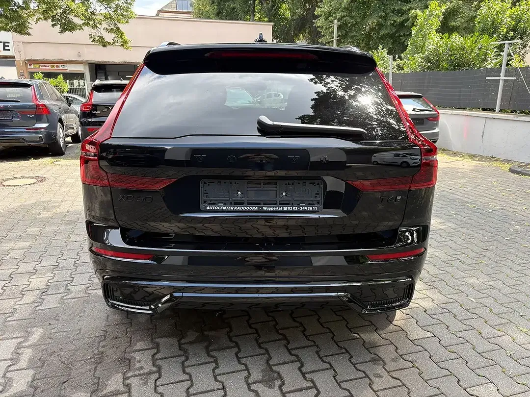 Volvo XC60 T6 AWD Plus Black Edition - Thumbnail 6