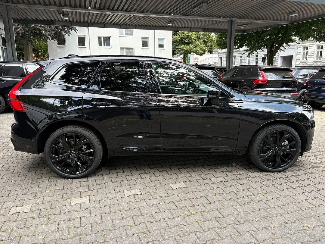 Volvo XC60 T6 AWD Plus Black Edition - Thumbnail 8