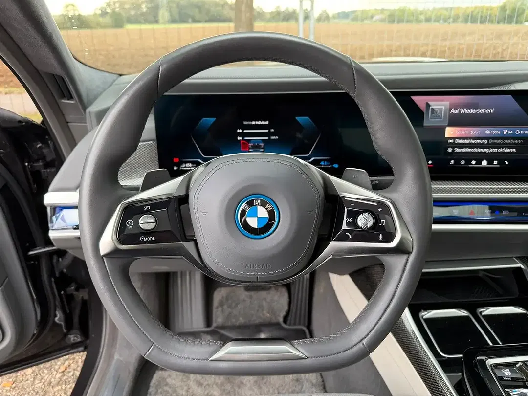 BMW 750 xDrive Lounge - Thumbnail 10
