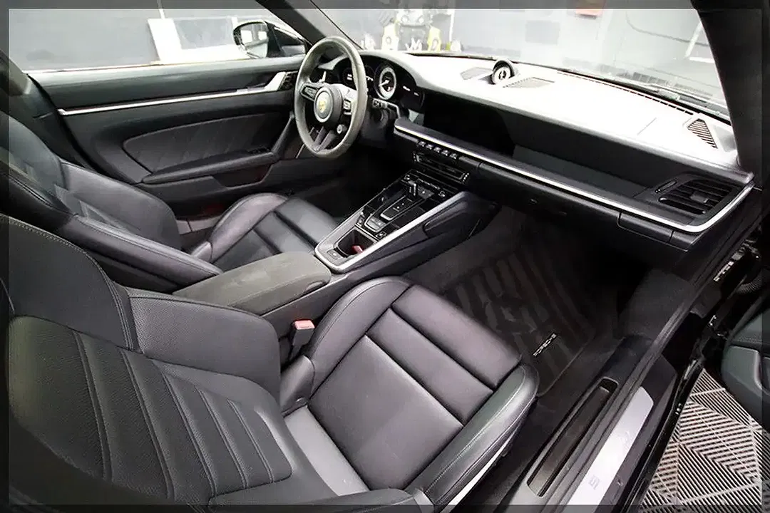 Porsche 911 Turbo - Thumbnail 12