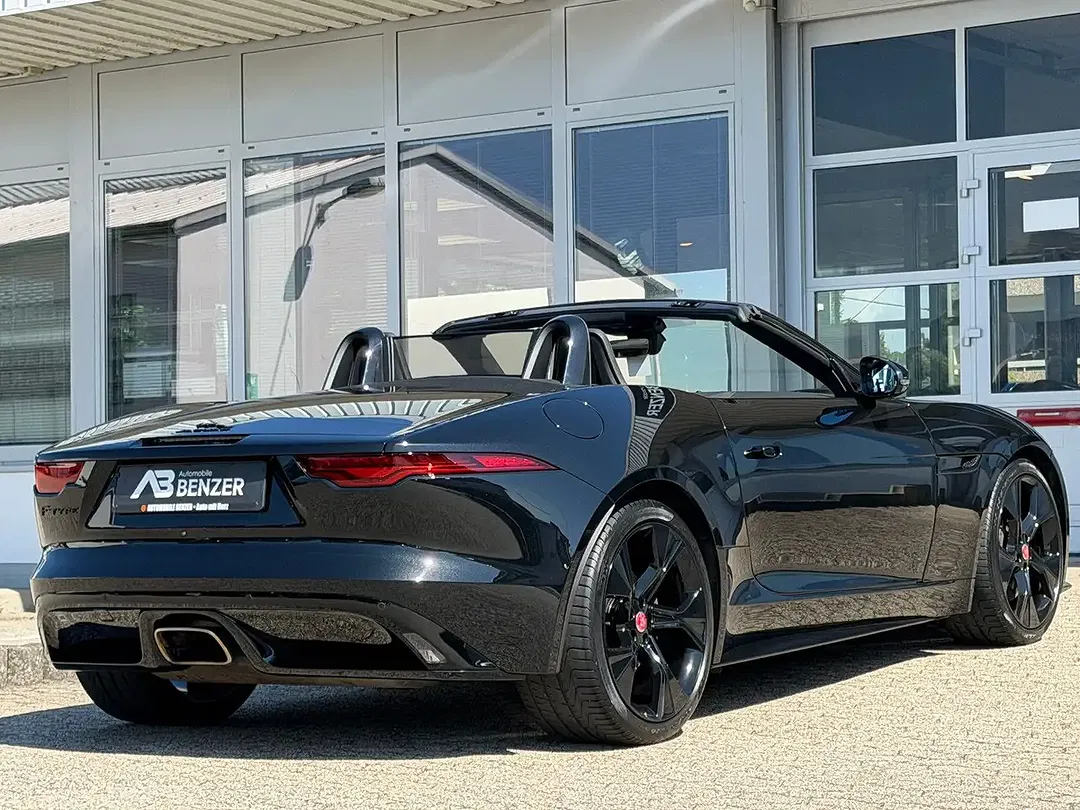 Jaguar F-Type R-Dynamic - Thumbnail 10
