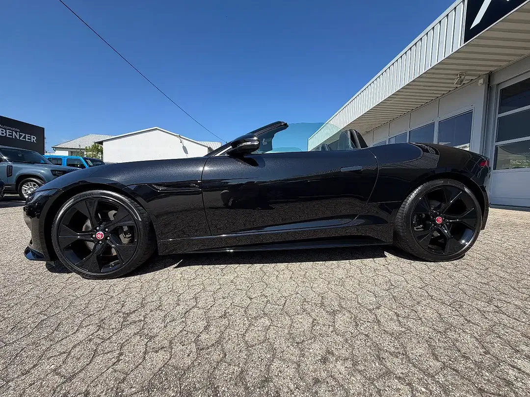 Jaguar F-Type R-Dynamic - Thumbnail 5