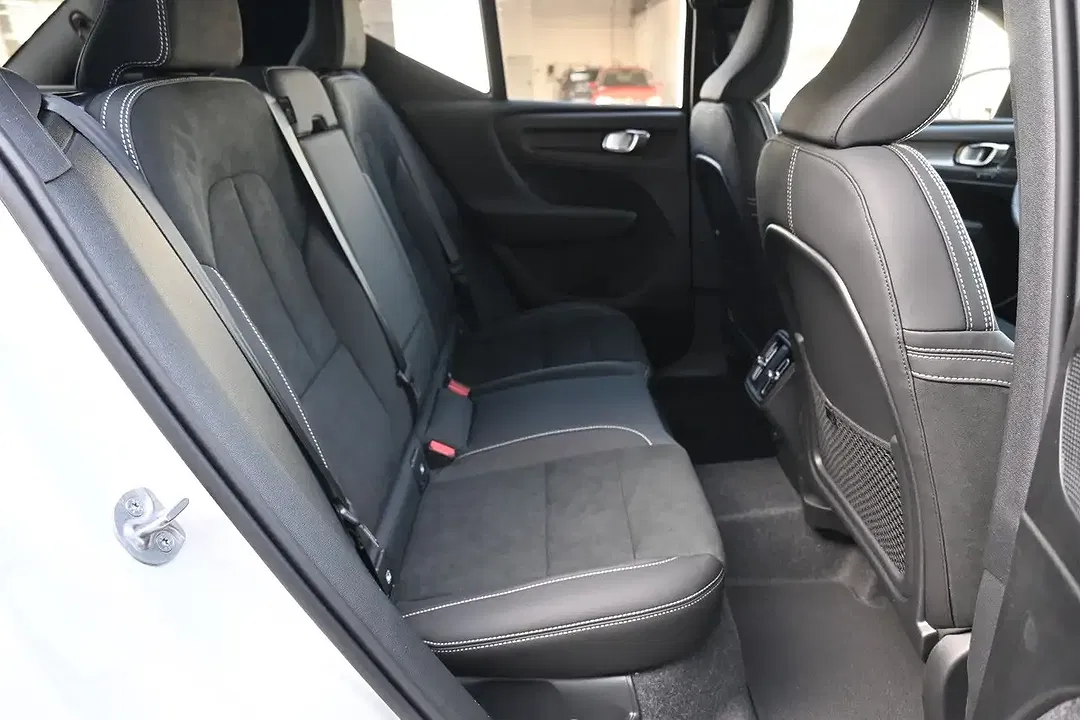 Volvo XC40 B3 Plus Dark - foto 15