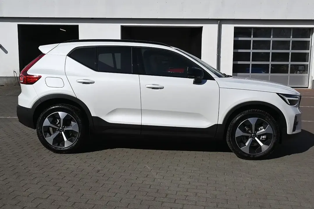 Volvo XC40 B3 Plus Dark - Thumbnail 6