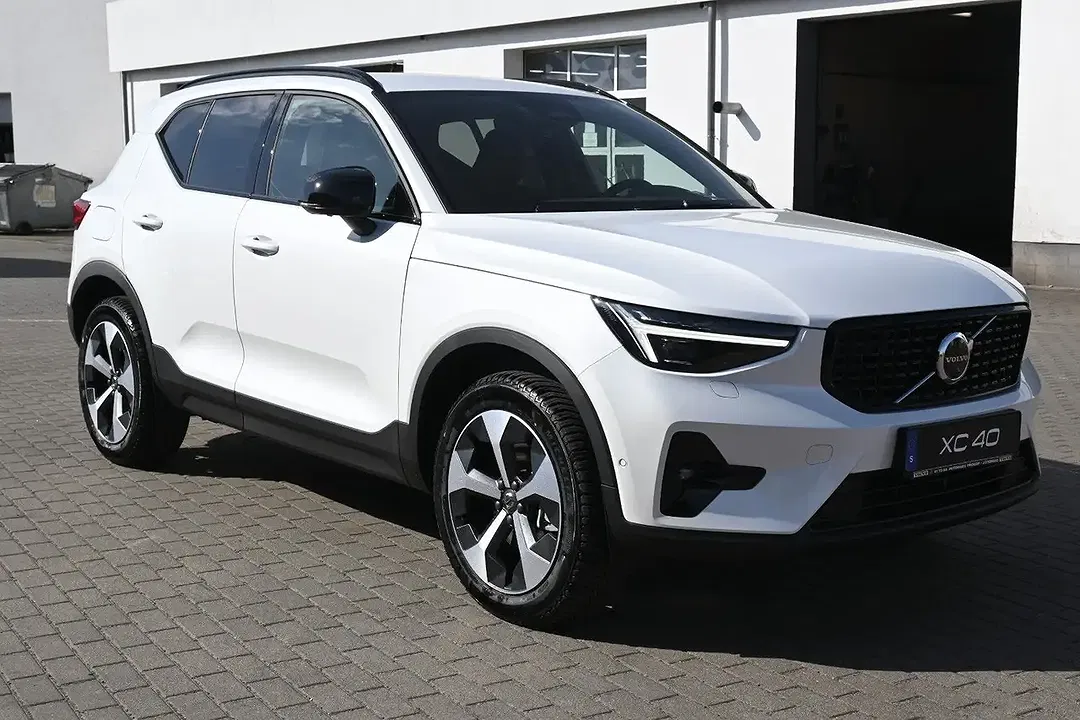 Volvo XC40 B3 Plus Dark - Thumbnail 7