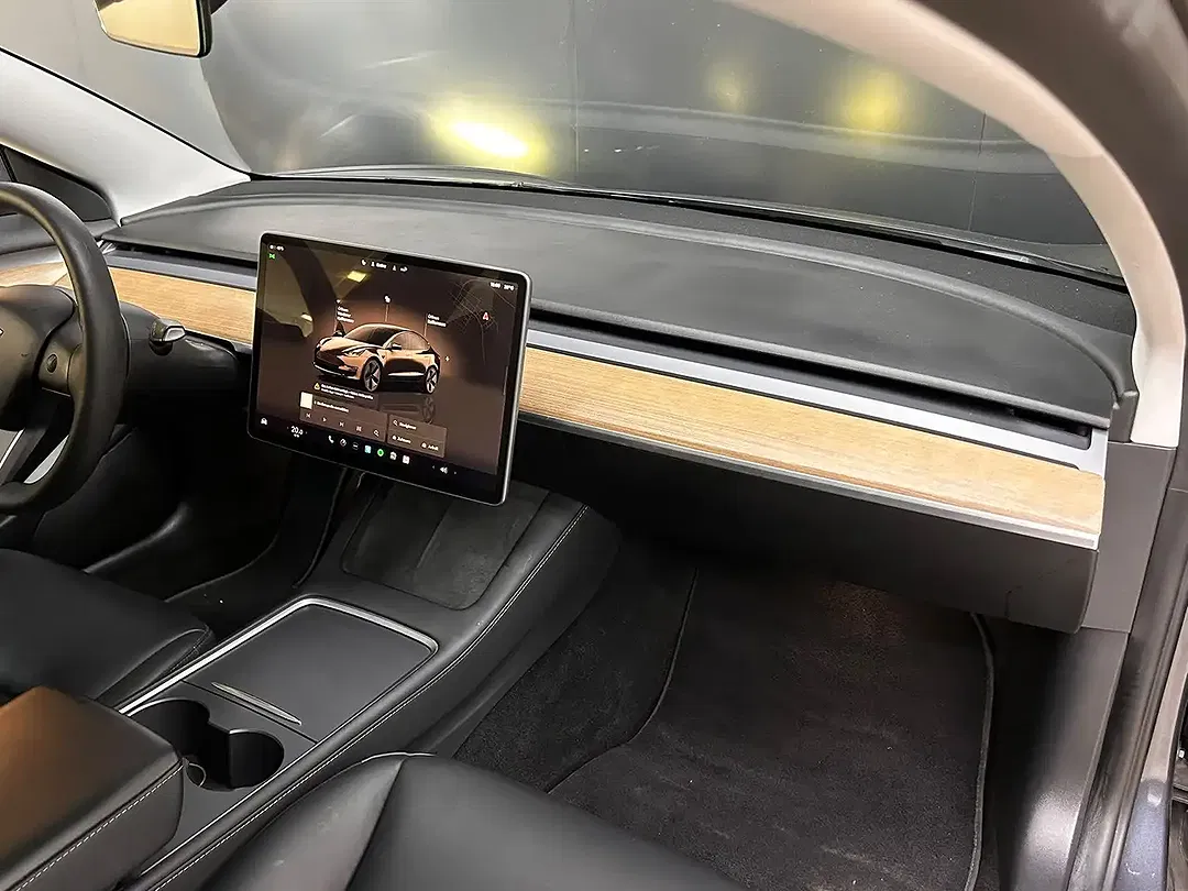 Tesla Model 3 AWD Dual Motor Long Range - Thumbnail 14