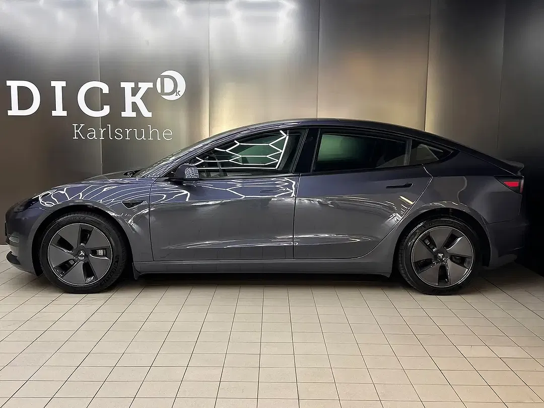 Tesla Model 3 AWD Dual Motor Long Range - Thumbnail 4