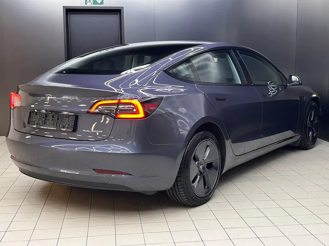 Tesla Model 3 AWD Dual Motor Long Range - Thumbnail 7