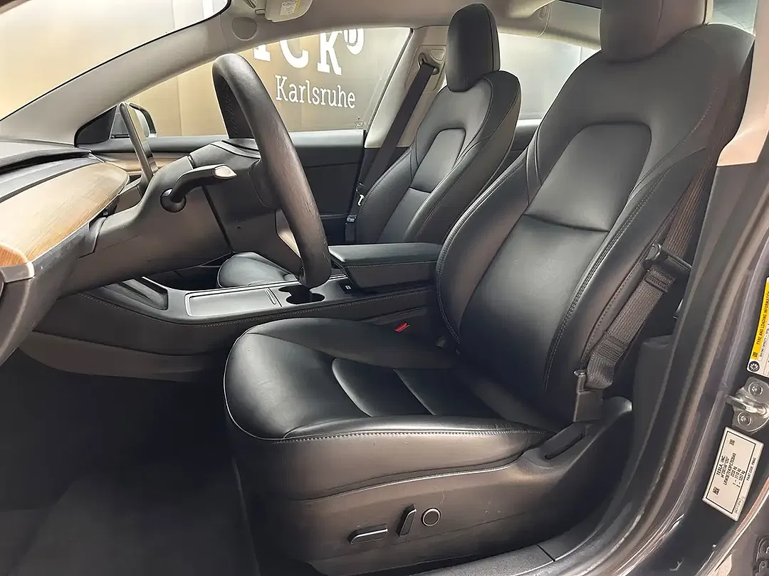 Tesla Model 3 AWD Dual Motor Long Range - Thumbnail 8